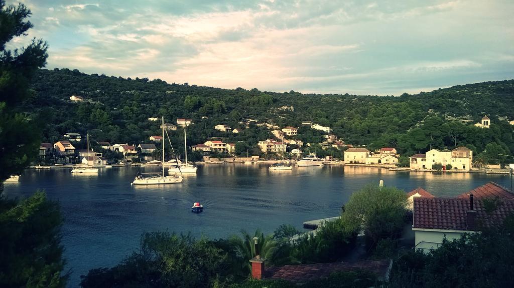 Apartmani Conar Veliki Drvenik Εξωτερικό φωτογραφία