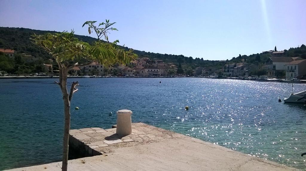 Apartmani Conar Veliki Drvenik Εξωτερικό φωτογραφία