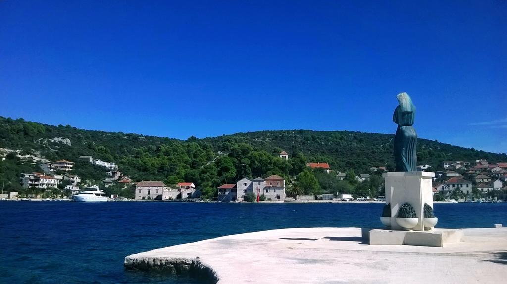 Apartmani Conar Veliki Drvenik Εξωτερικό φωτογραφία