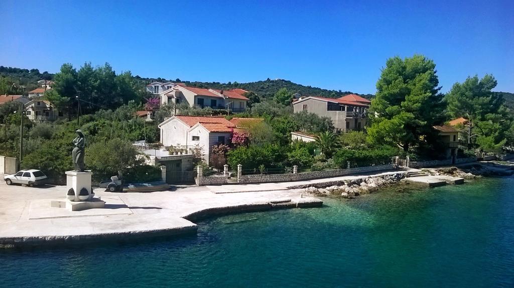 Apartmani Conar Veliki Drvenik Εξωτερικό φωτογραφία