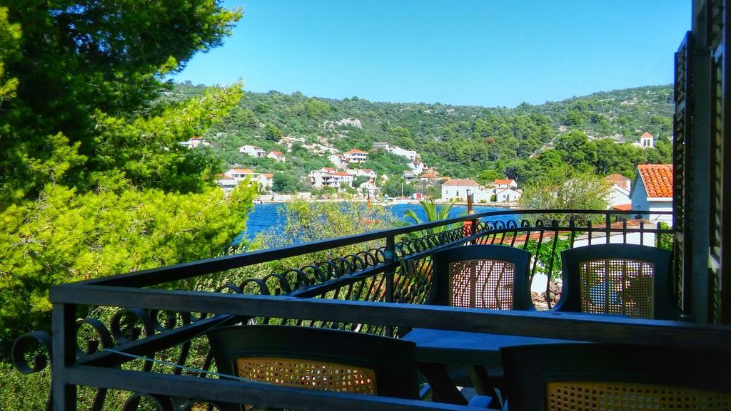 Apartmani Conar Veliki Drvenik Εξωτερικό φωτογραφία