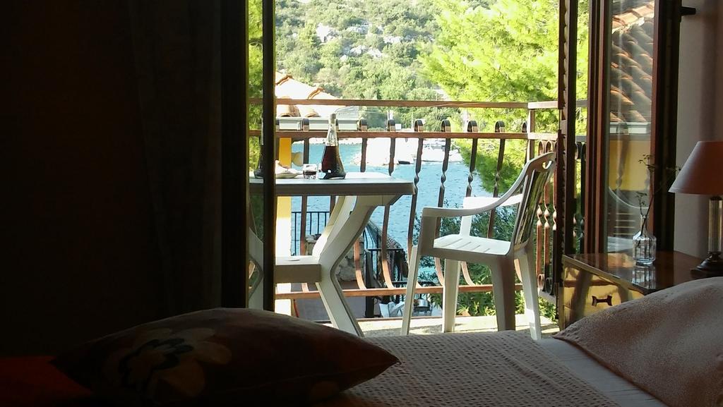 Apartmani Conar Veliki Drvenik Εξωτερικό φωτογραφία