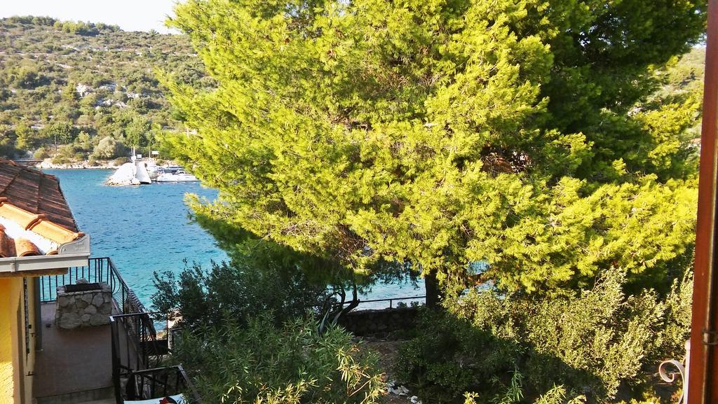 Apartmani Conar Veliki Drvenik Εξωτερικό φωτογραφία