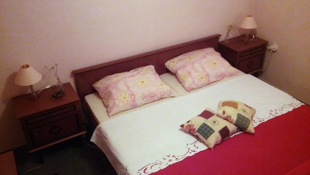 Apartmani Conar Veliki Drvenik Εξωτερικό φωτογραφία